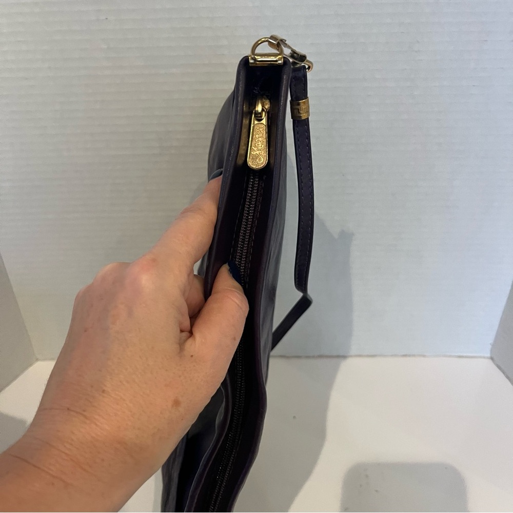 Vintage Karnig Mann Oversized Leather Clutch – Made in Canada w/Crossbody Strap - Picture 7 of 10